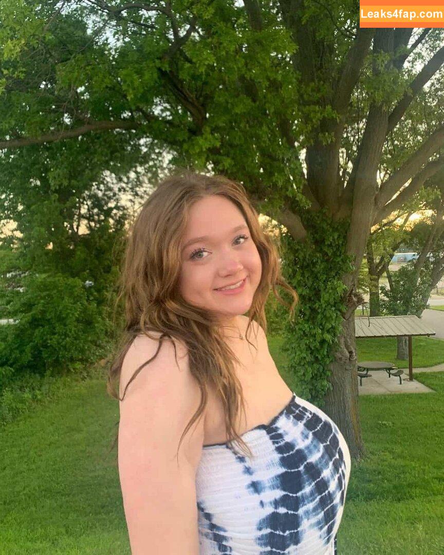 Claire / pagan_bunny / witchy_little_wit leaked photo photo #0072