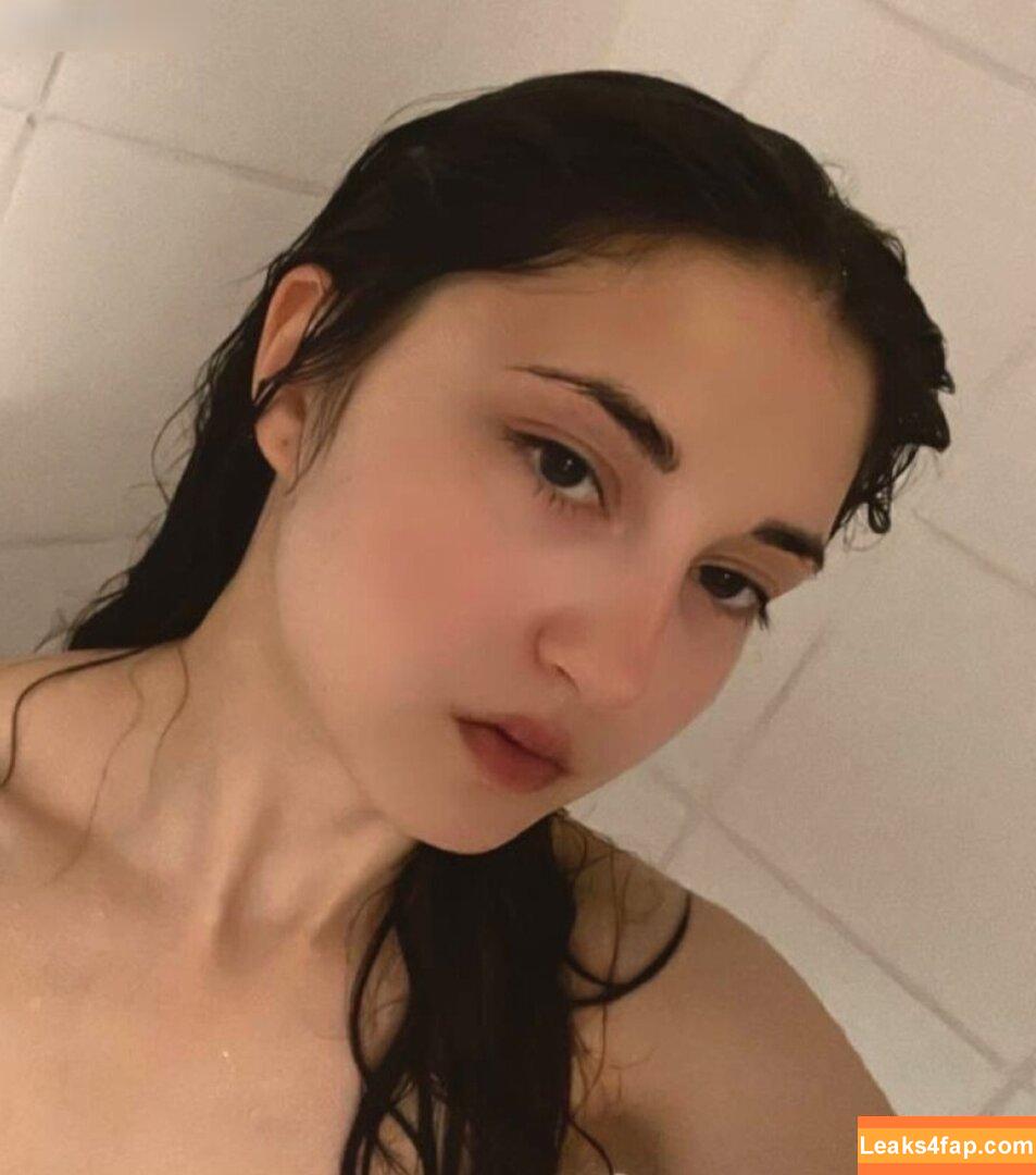 Claire / pagan_bunny / witchy_little_wit leaked photo photo #0120