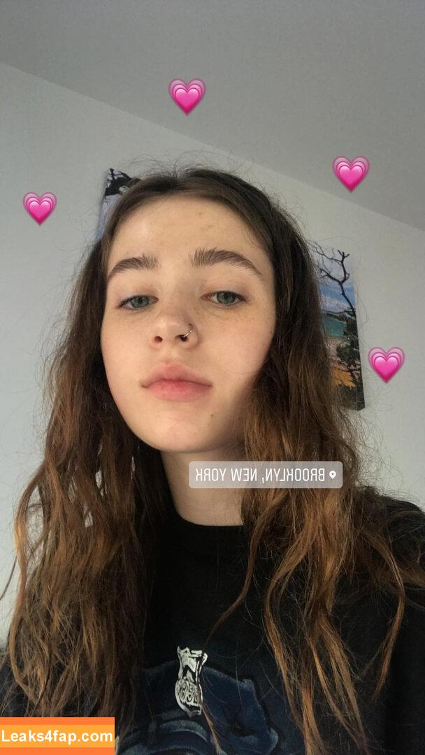 Clairo / Claire Cottrill leaked photo photo #0020