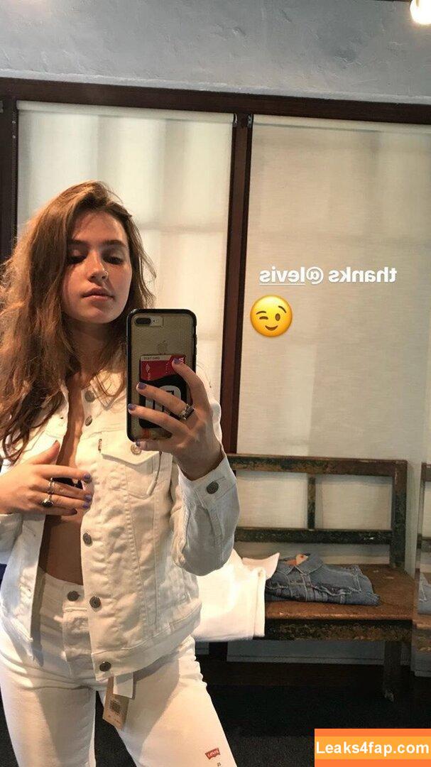 Clairo / Claire Cottrill leaked photo photo #0022