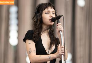 Clairo photo #0176