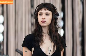 Clairo photo #0181