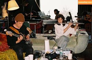 Clairo photo #0183