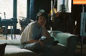 Clairo photo #0184