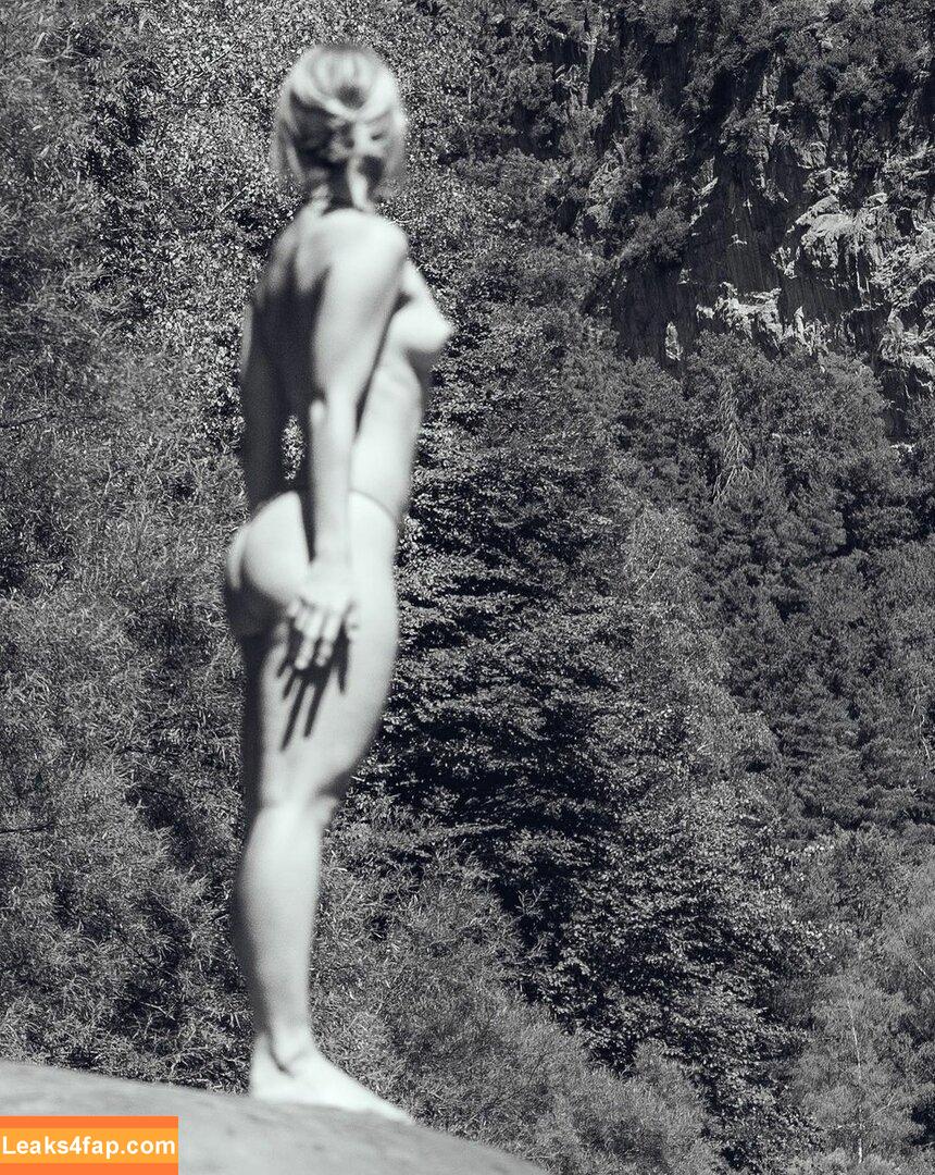 Clara Galle / claaragalle leaked photo photo #0095