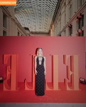 Clara Galle photo #0115