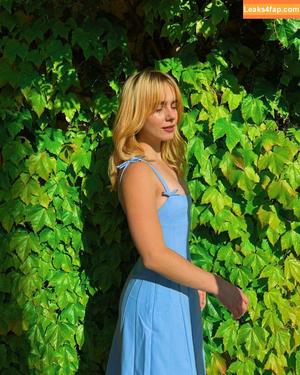 Clara Galle photo #0123