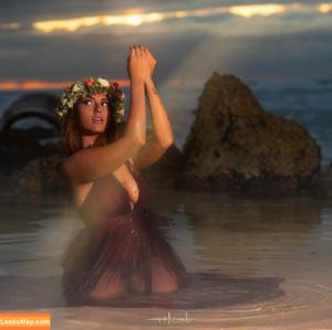 Clara Gomez фото #0065