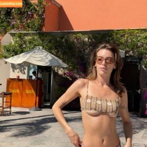 Clara McGregor photo #0093