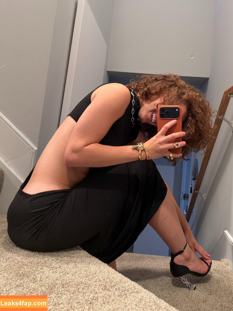 clara.west / clara_west leaked photo photo #0108