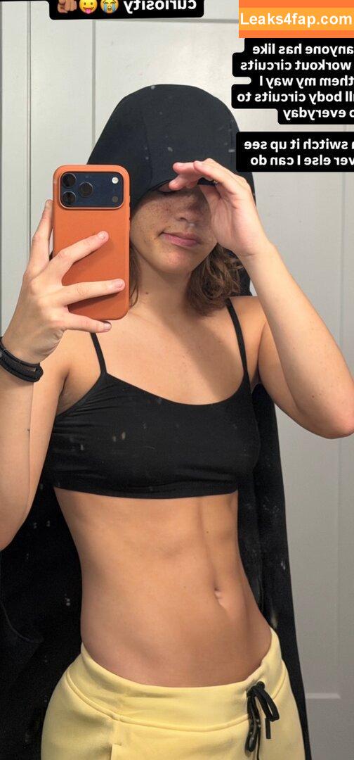 clara.west / clara_west leaked photo photo #0123