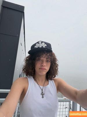 clara.west фото #0126