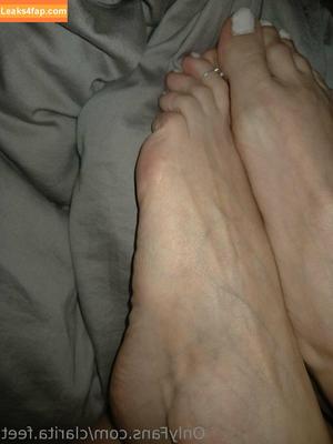 clarita.feet photo #0020