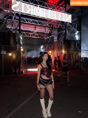 Classic_Christinee photo #0203