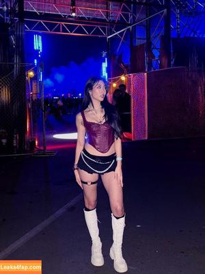 Classic_Christinee photo #0205