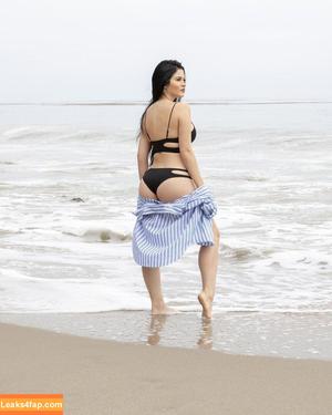 Claudia Alende photo #0047