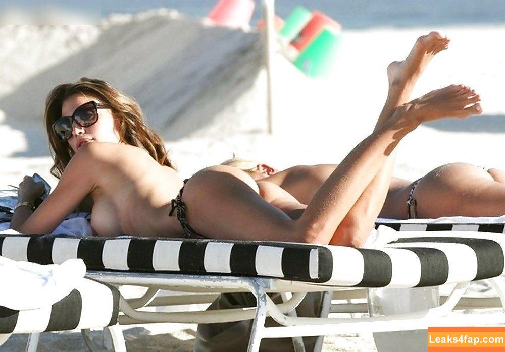 Claudia Galanti /  leaked photo photo #0012