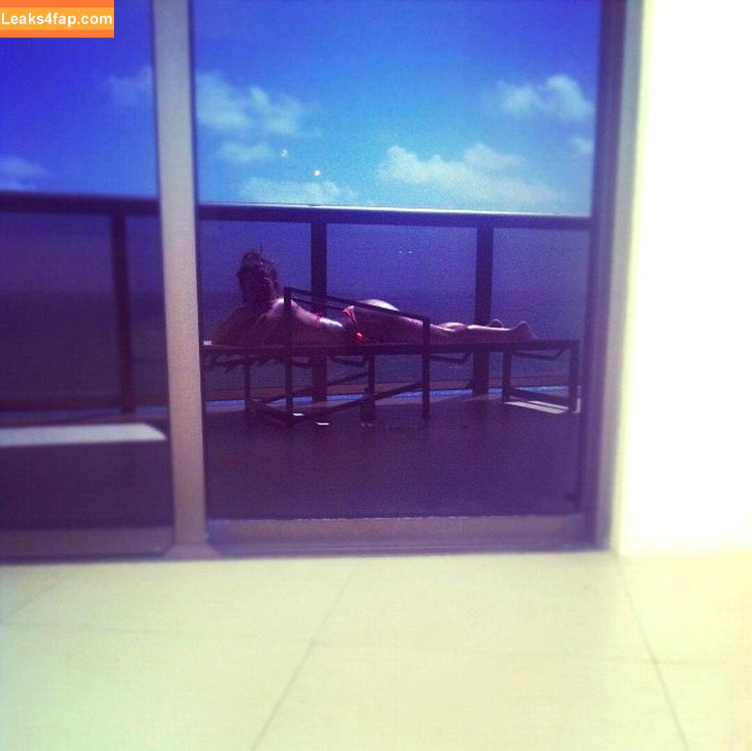 Claudia Sampedro / claudiasampedro leaked photo photo #0423