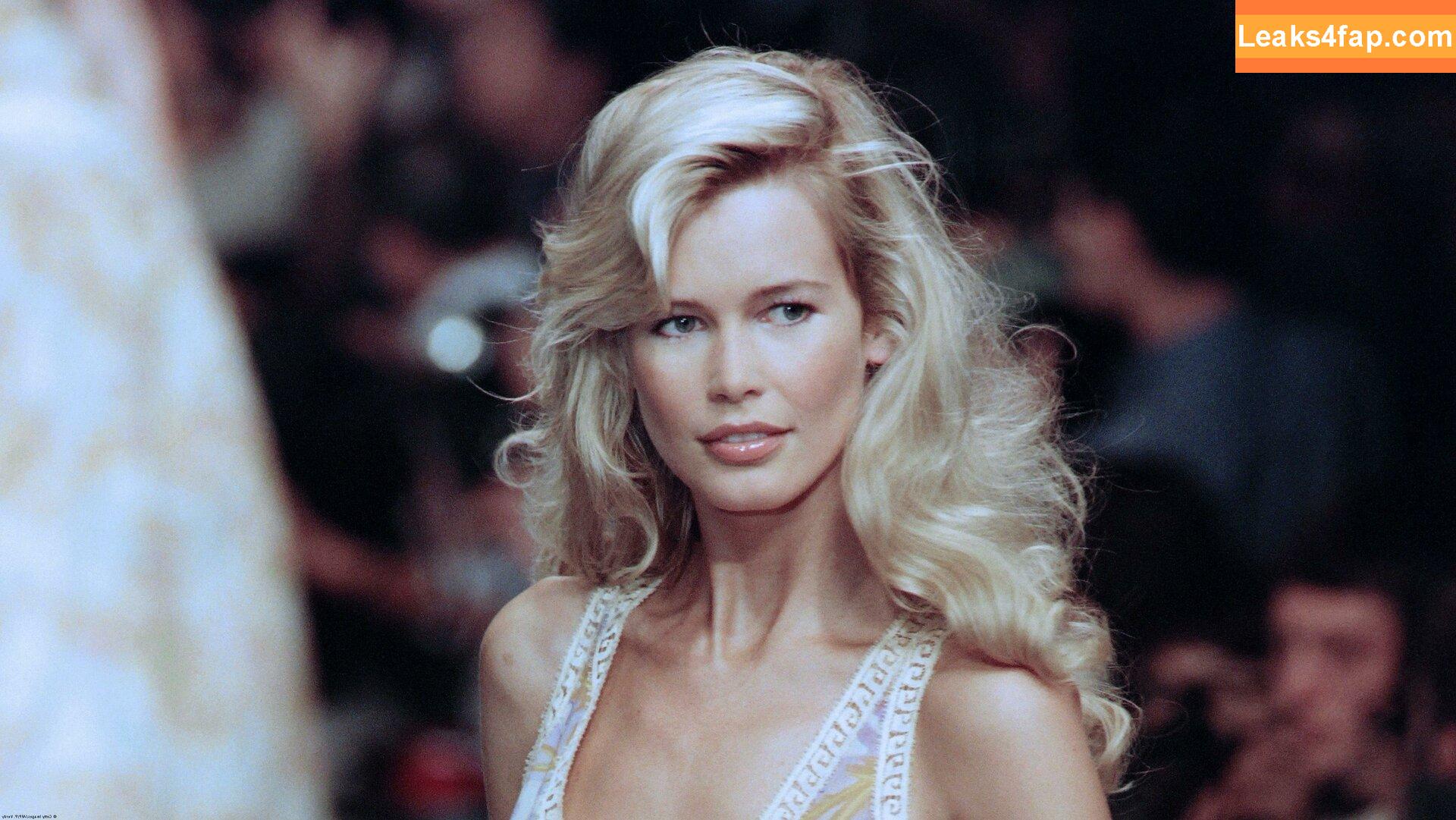 Claudia Schiffer / claudiaschiffer слитое фото фото #0094