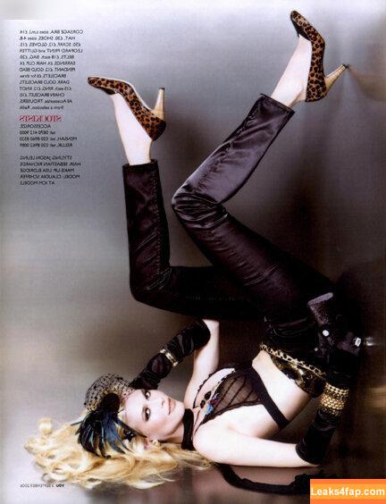 Claudia Schiffer / claudiaschiffer слитое фото фото #0160