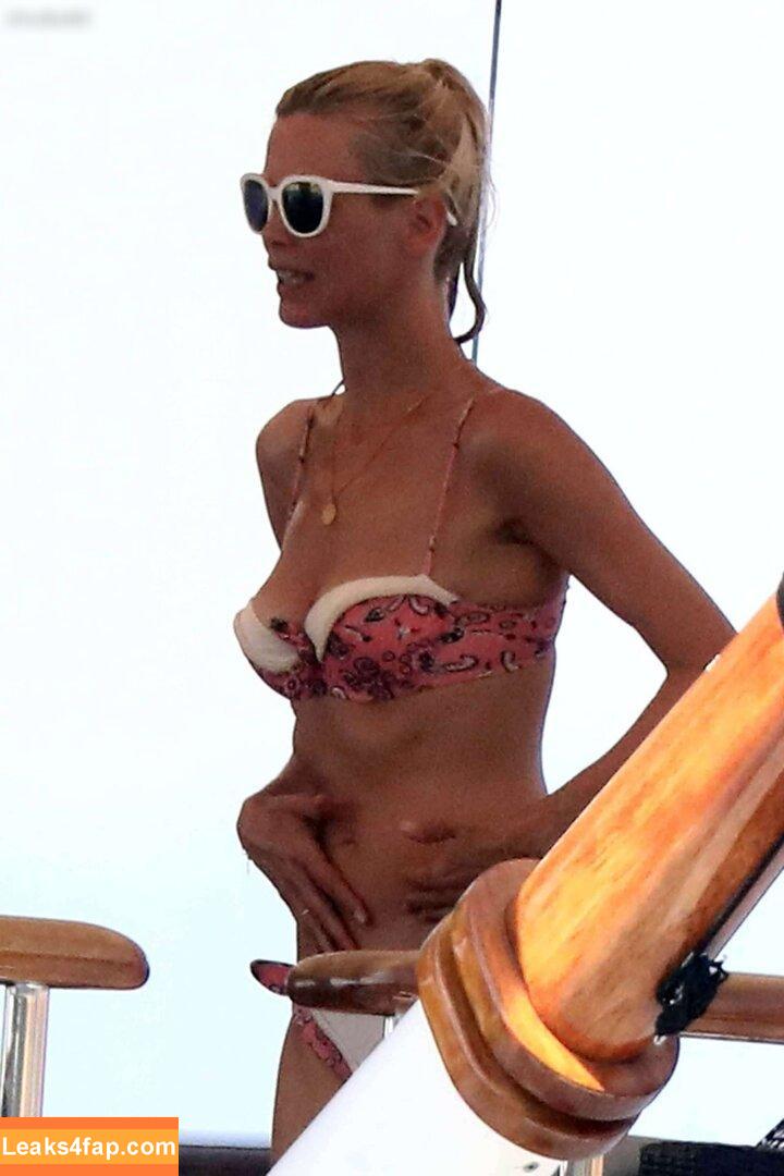 Claudia Schiffer / claudiaschiffer leaked photo photo #0227