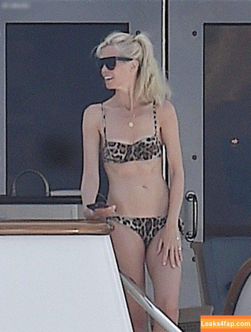 Claudia Schiffer / claudiaschiffer leaked photo photo #0244