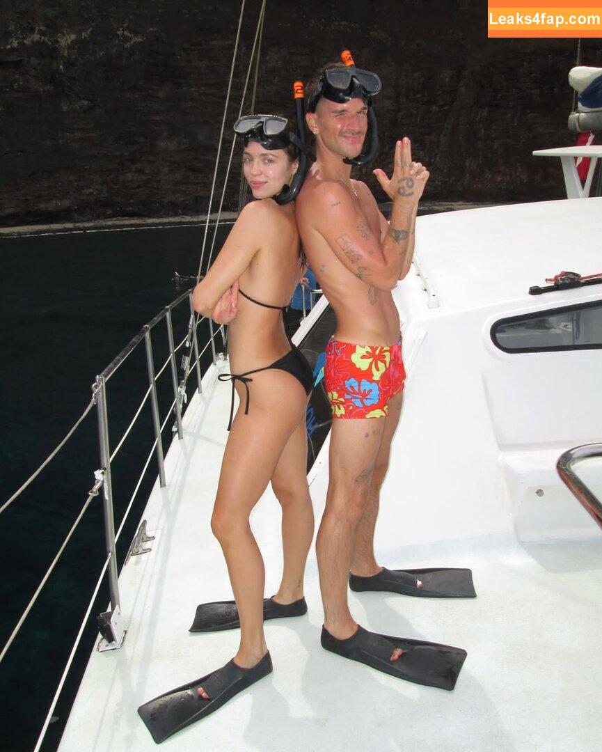 Claudia Sulewski / claudiasulewski leaked photo photo #0016