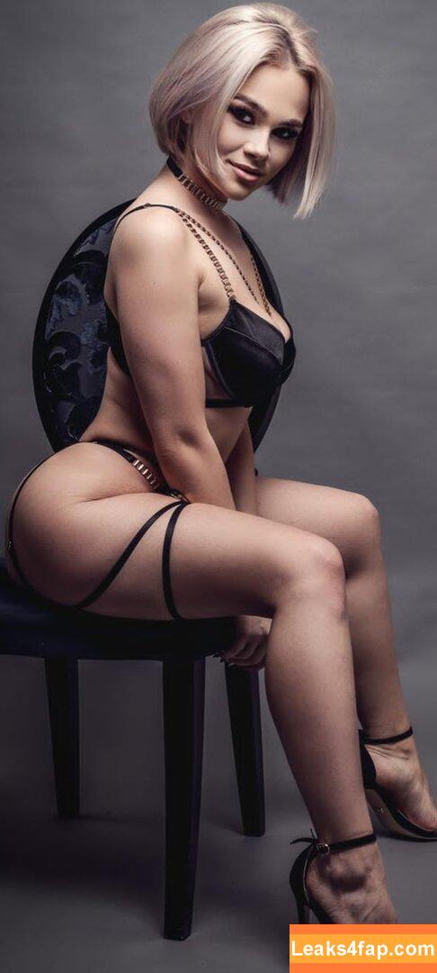 claudiroxa / Claudia Roxana / cristeatina23 / ninnisss_ leaked photo photo #1575