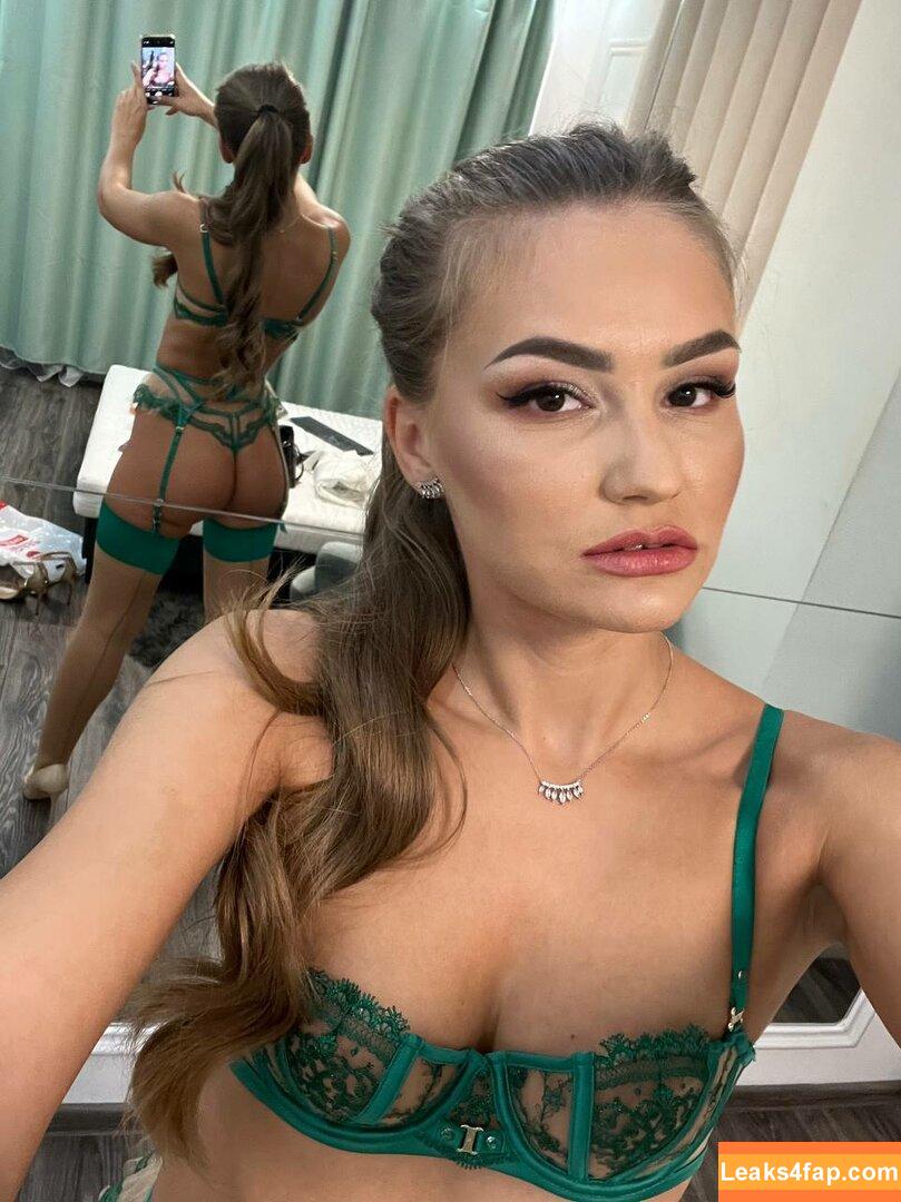 claudiroxa / Claudia Roxana / cristeatina23 / ninnisss_ leaked photo photo #1621