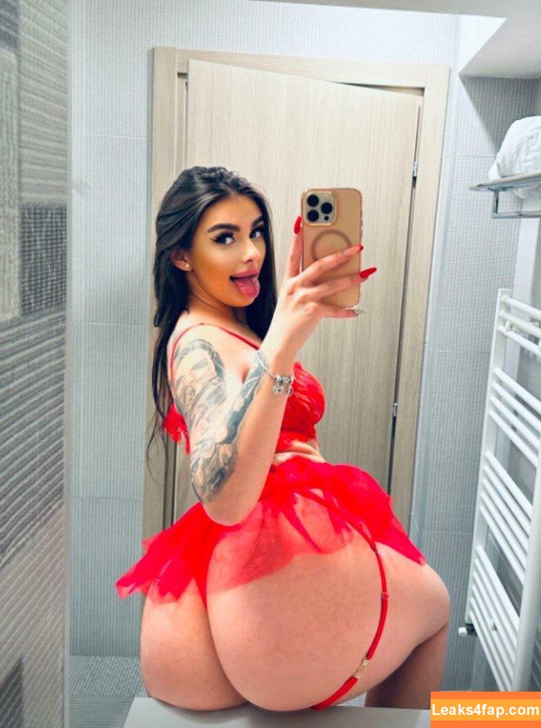 claudiroxa / Claudia Roxana / cristeatina23 / ninnisss_ leaked photo photo #1658