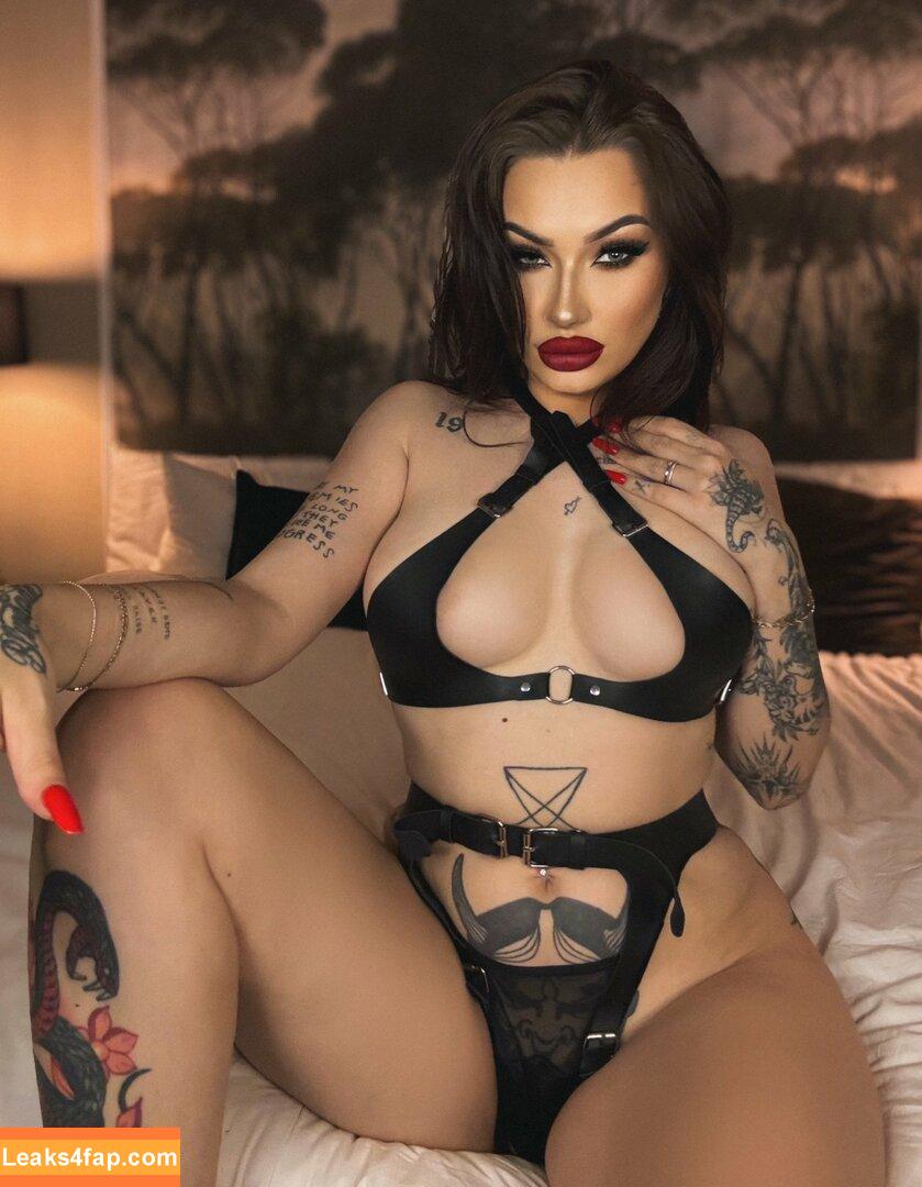 claudiroxa / Claudia Roxana / cristeatina23 / ninnisss_ leaked photo photo #1682