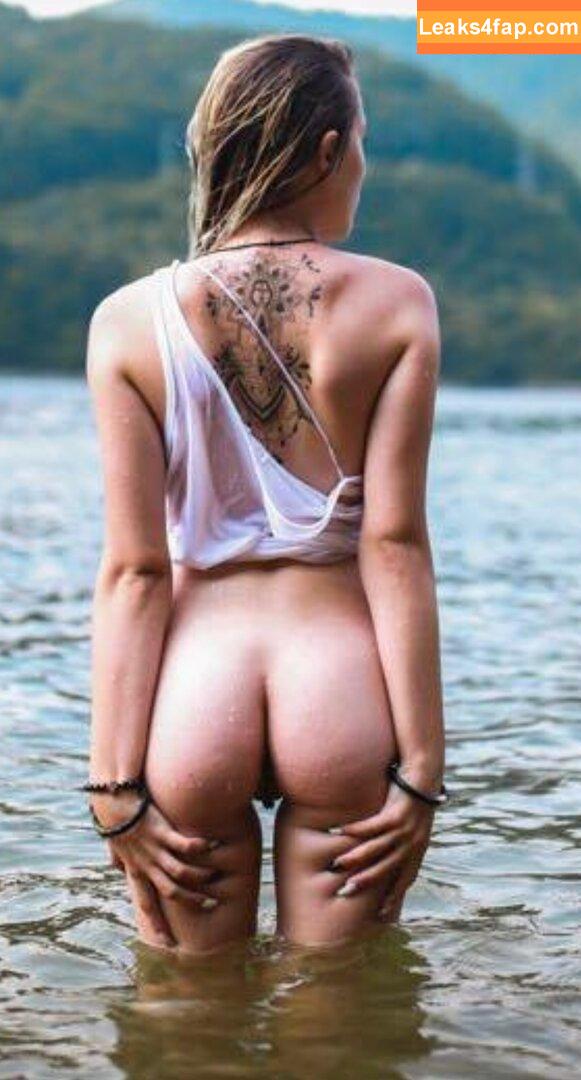 claudiroxa / Claudia Roxana / cristeatina23 / ninnisss_ leaked photo photo #1794