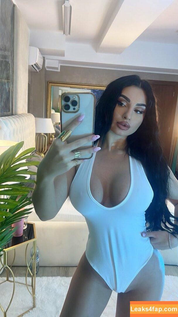 claudiroxa / Claudia Roxana / cristeatina23 / ninnisss_ leaked photo photo #1843