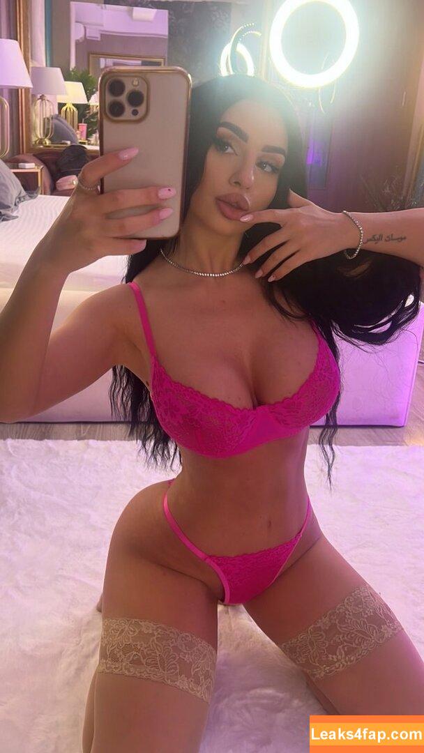 claudiroxa / Claudia Roxana / cristeatina23 / ninnisss_ leaked photo photo #1845