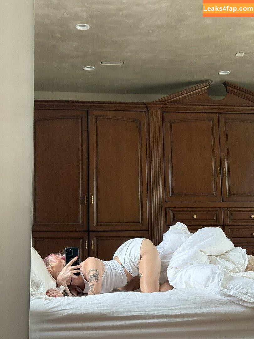 Clitamorphosis /  leaked photo photo #0028