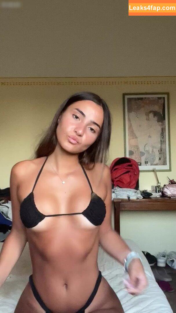 Clizia Quaglio /  leaked photo photo #0007