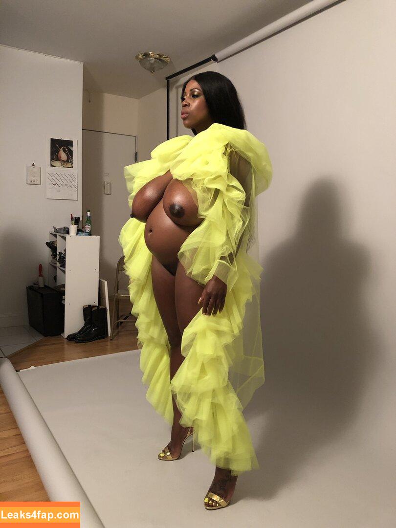 clubmaseratixxx / officialclubmasi_ leaked photo photo #0197