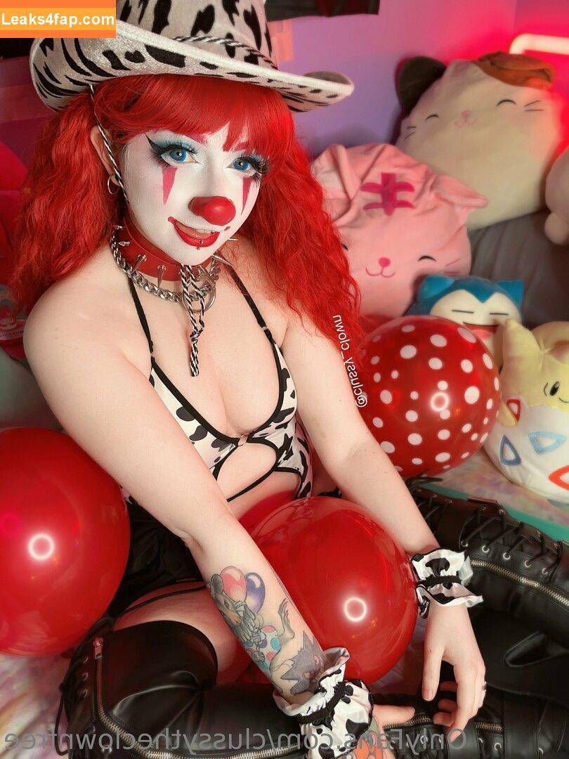 clussytheclownfree /  leaked photo photo #0034