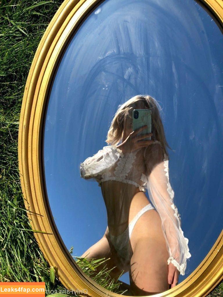 CoCo Lovelock / OfficialCocolov / coco_lovelock2 / cocolovelock leaked photo photo #0149
