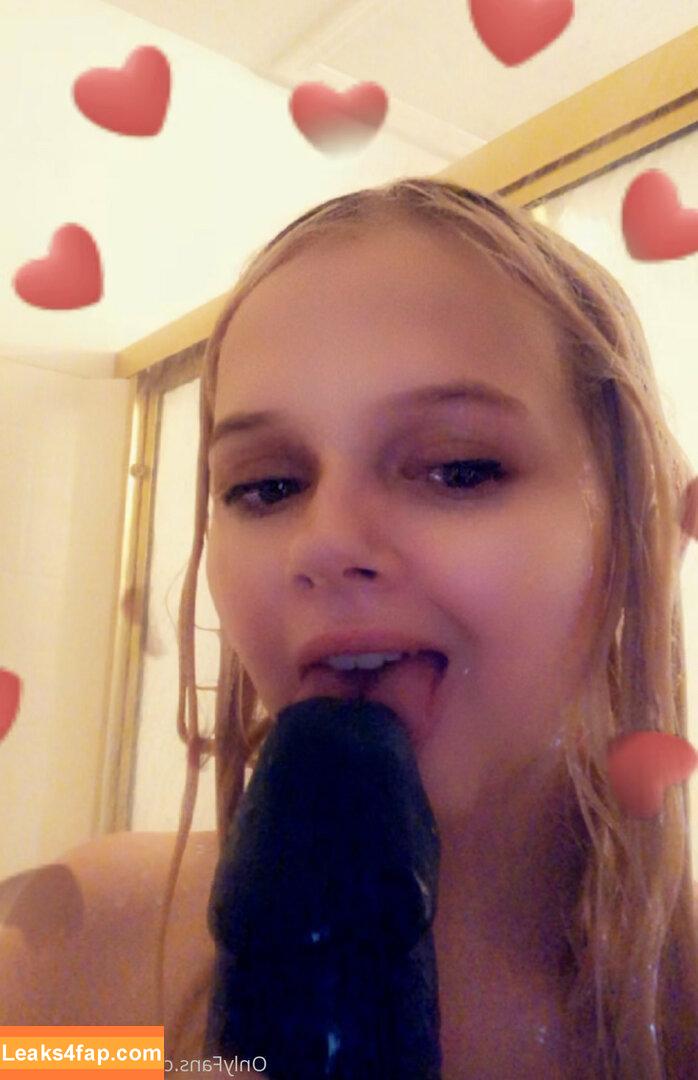 CoCo Lovelock / OfficialCocolov / coco_lovelock2 / cocolovelock leaked photo photo #0156