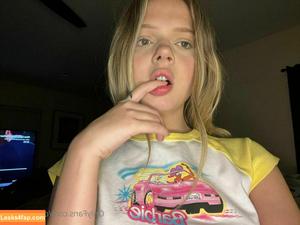 CoCo Lovelock photo #0228