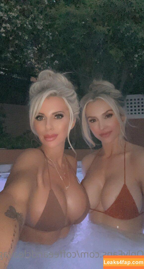 coffeeandcleavage /  leaked photo photo #0002