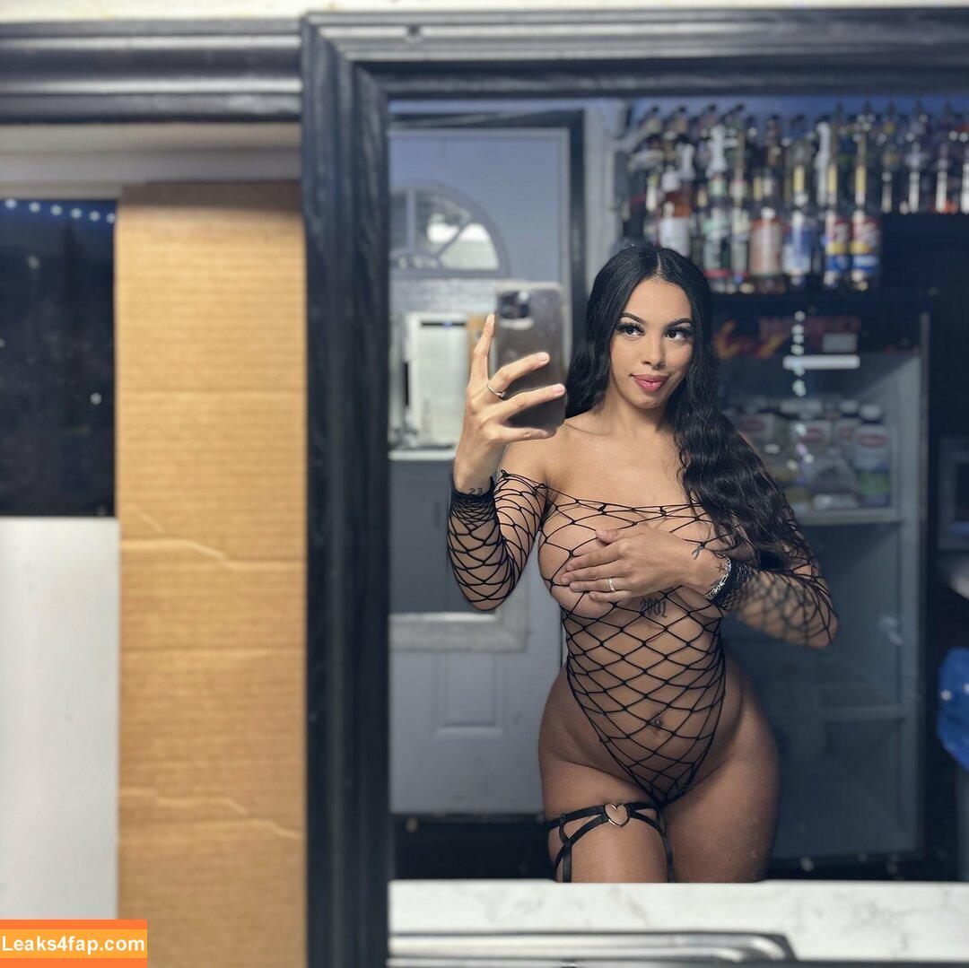 Coffeewlayaa / Thiccc Bikini Barista / coffeewlayaa_ / reinalayaa leaked photo photo #0045