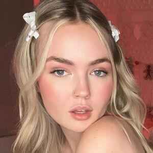 collegeprincessxo photo #0004