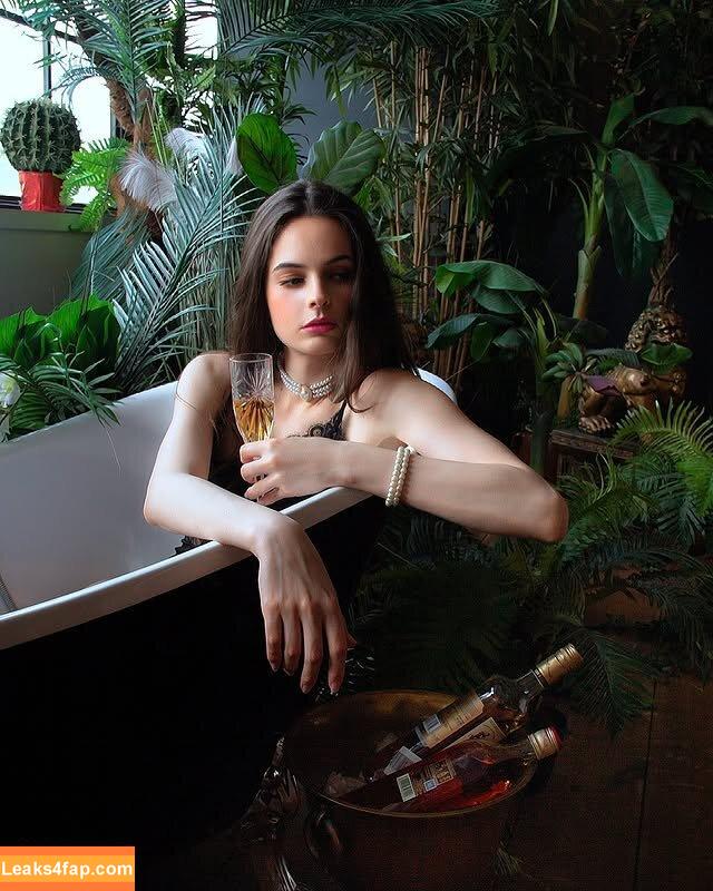 Colomblbl leaked photo photo #0007