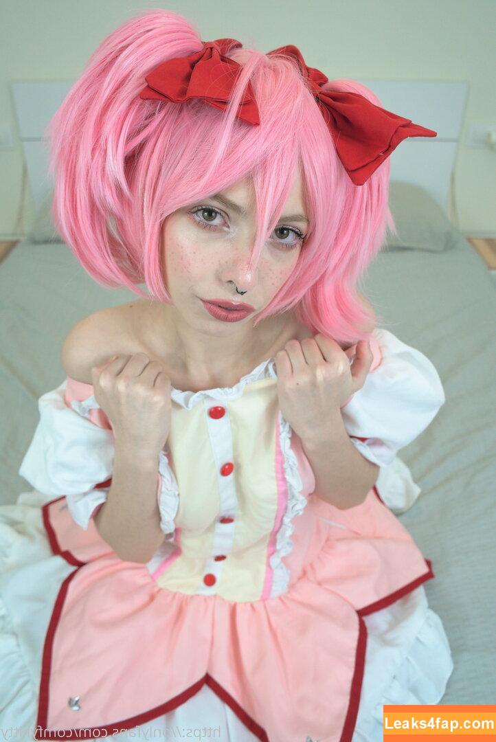 comfykitty /  leaked photo photo #0206