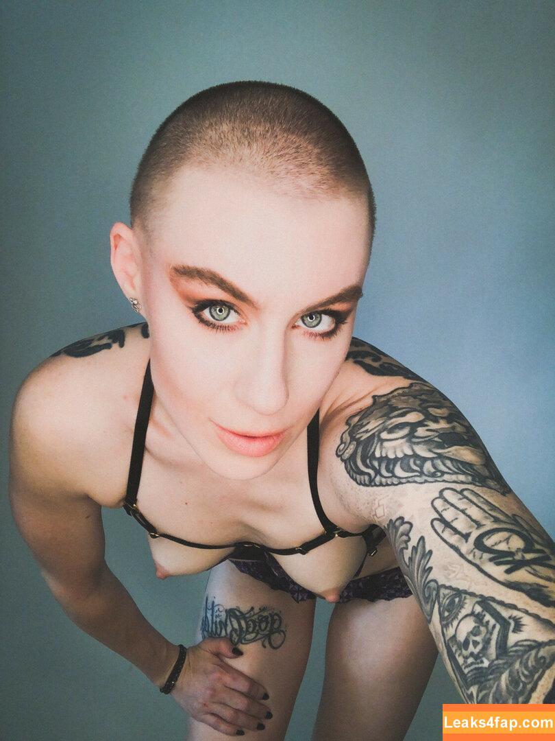 Comicbookgirl19 / DanikaXIX leaked photo photo #0083