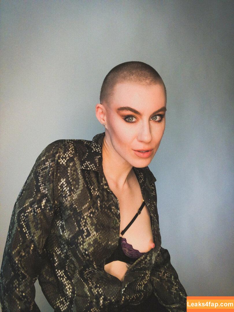 Comicbookgirl19 / DanikaXIX leaked photo photo #0093