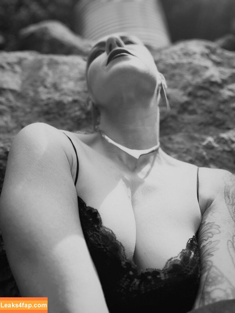 Comicbookgirl19 / DanikaXIX leaked photo photo #0343