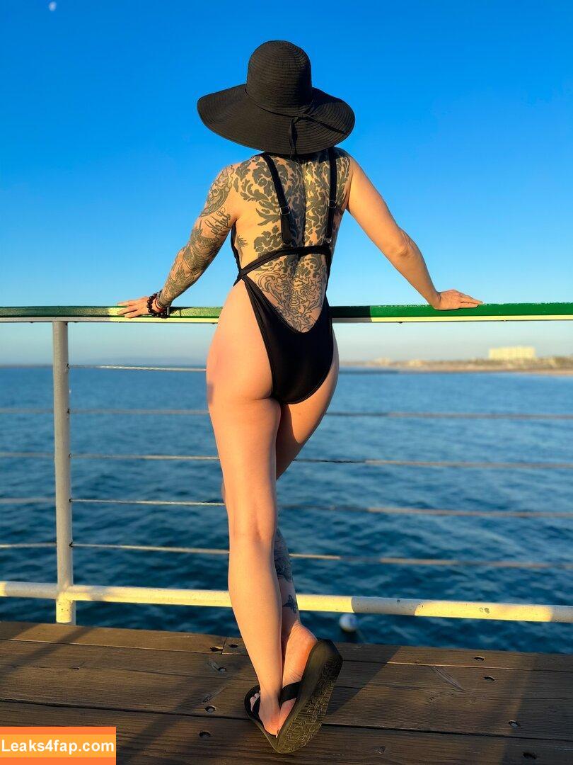 Comicbookgirl19 / DanikaXIX leaked photo photo #0386